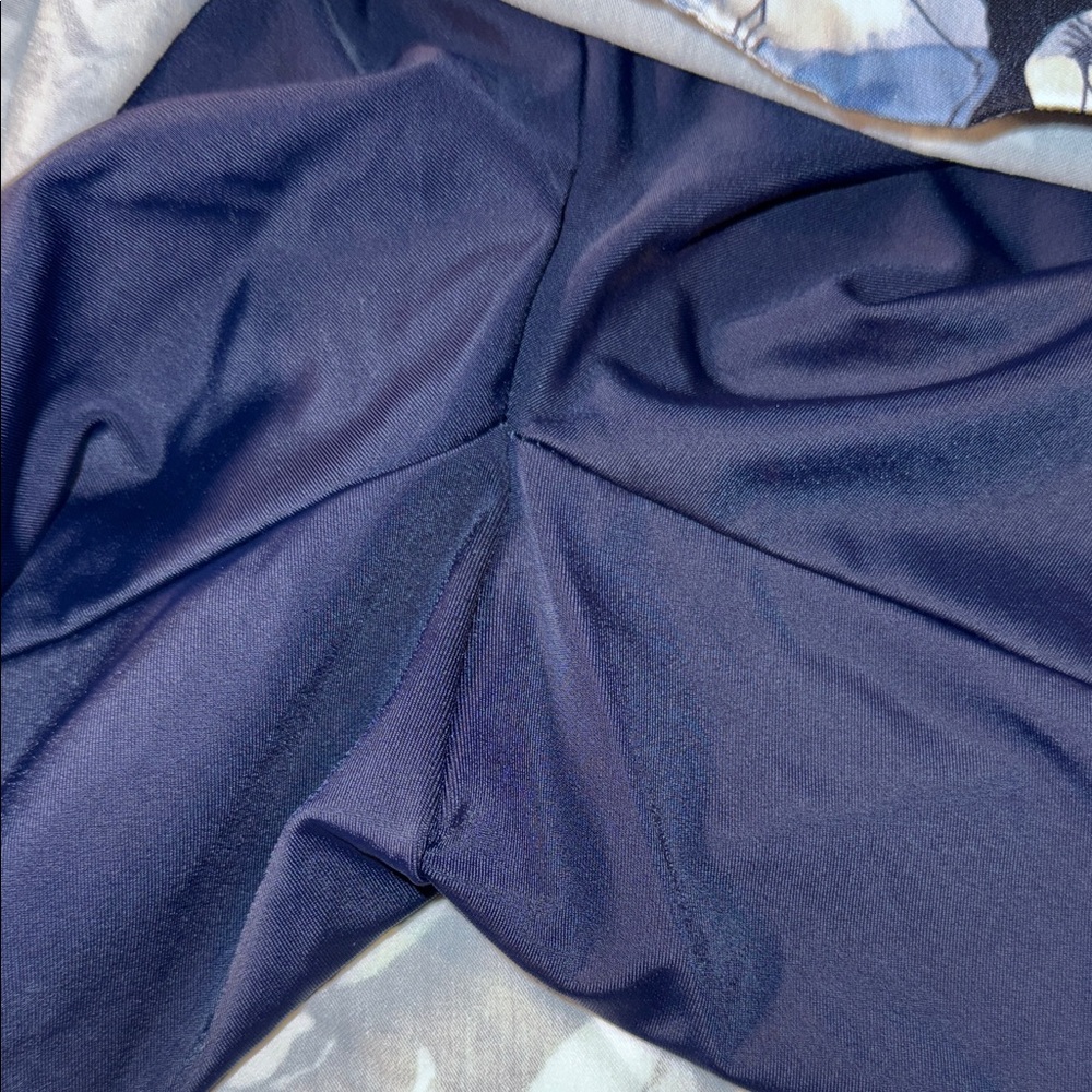 Floral Mini Skorts in Blue and White Size Medium - Picture 10 of 13